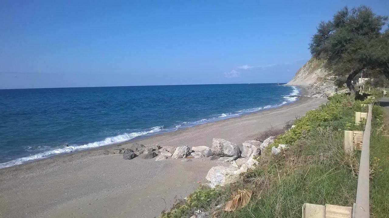 Domus Austri Villa Messina Buitenkant foto